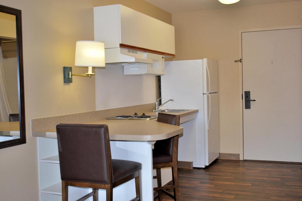 Extended Stay America Suites - Atlanta - Marietta - Powers Ferry Rd Sandy Springs Esterno foto