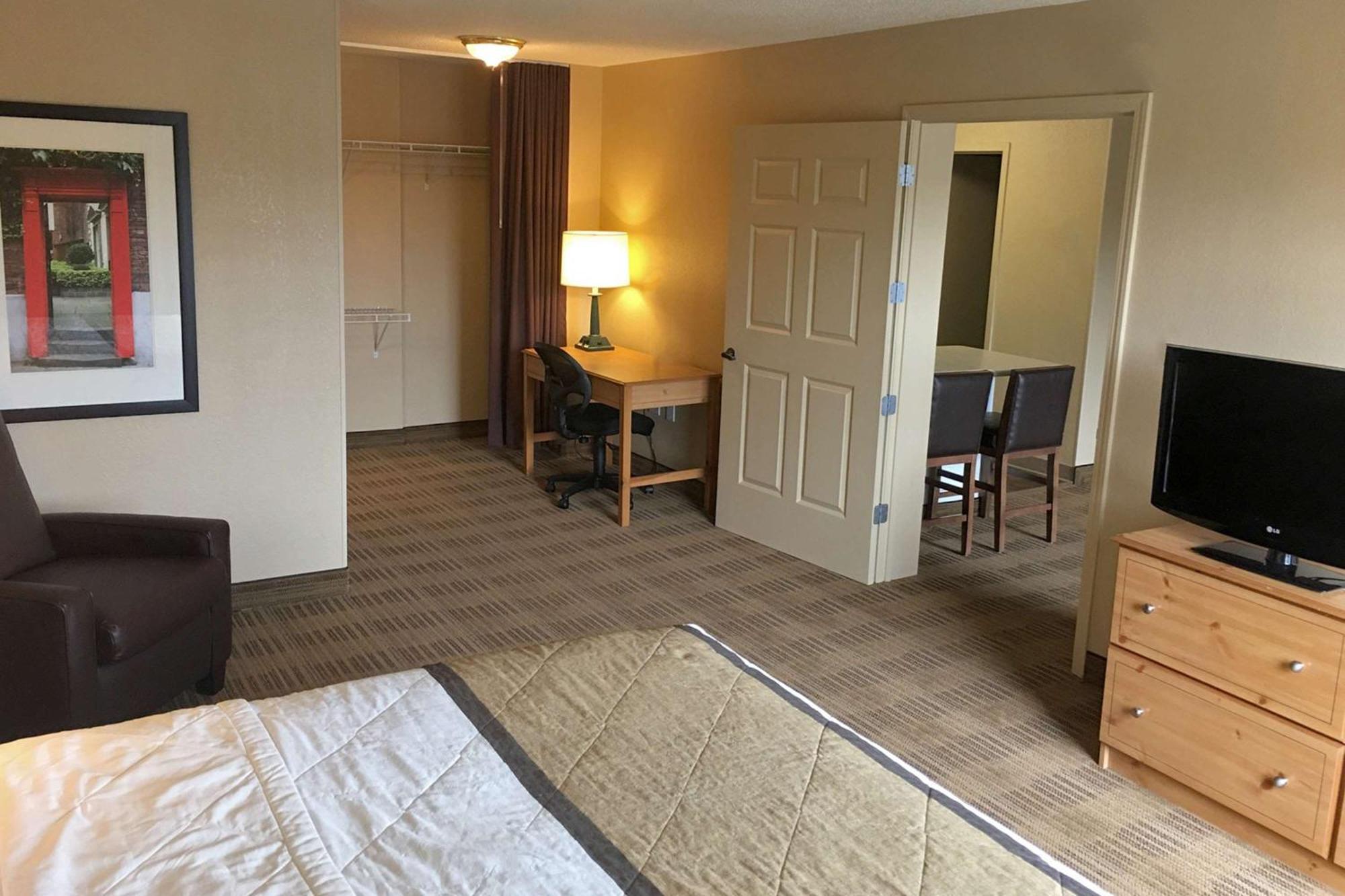 Extended Stay America Suites - Atlanta - Marietta - Powers Ferry Rd Sandy Springs Esterno foto