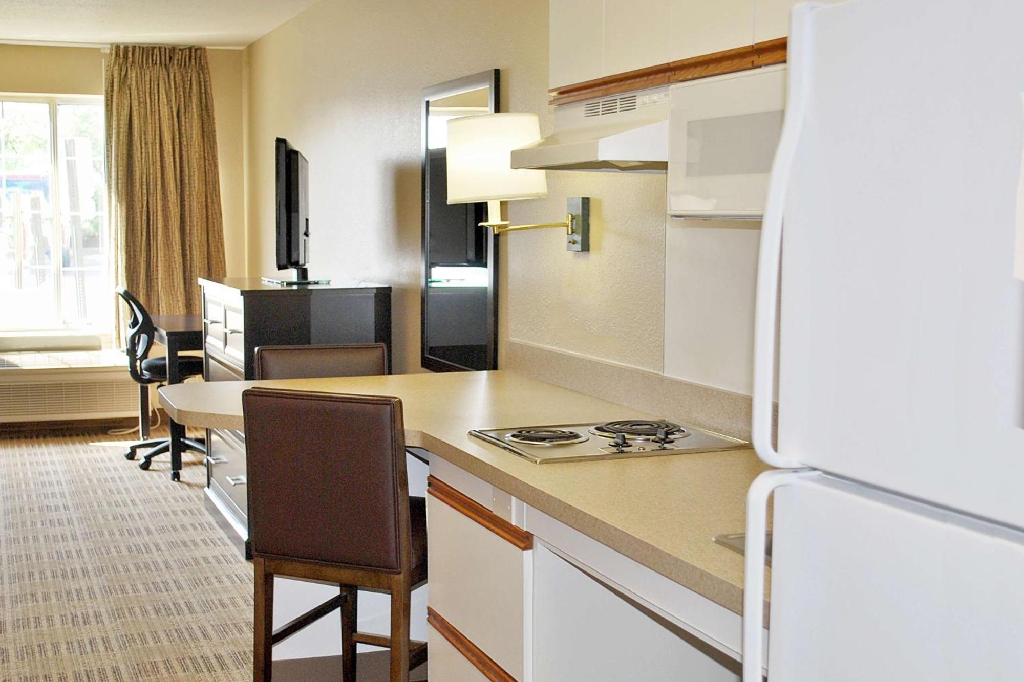 Extended Stay America Suites - Atlanta - Marietta - Powers Ferry Rd Sandy Springs Esterno foto
