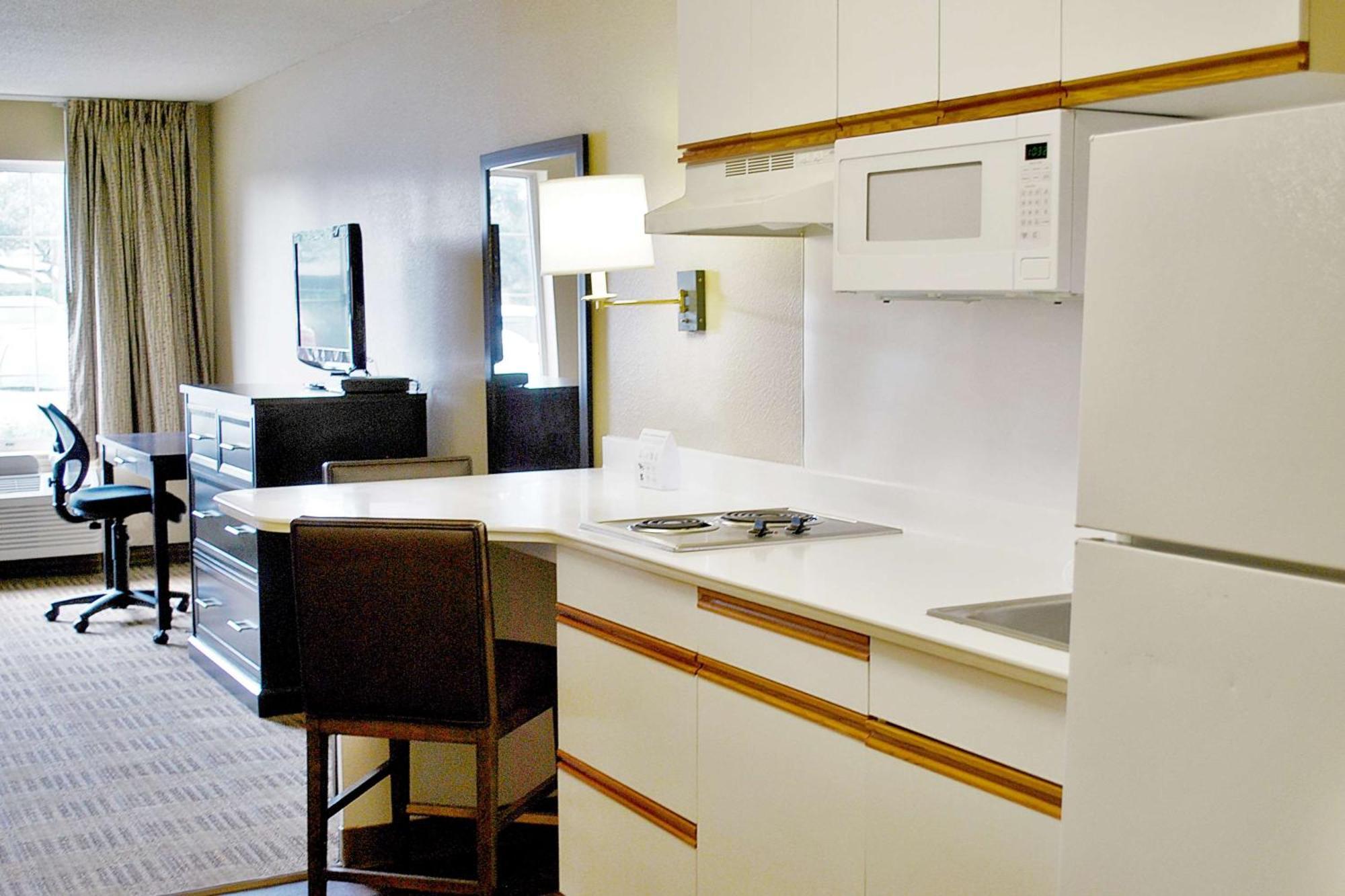 Extended Stay America Suites - Atlanta - Marietta - Powers Ferry Rd Sandy Springs Esterno foto