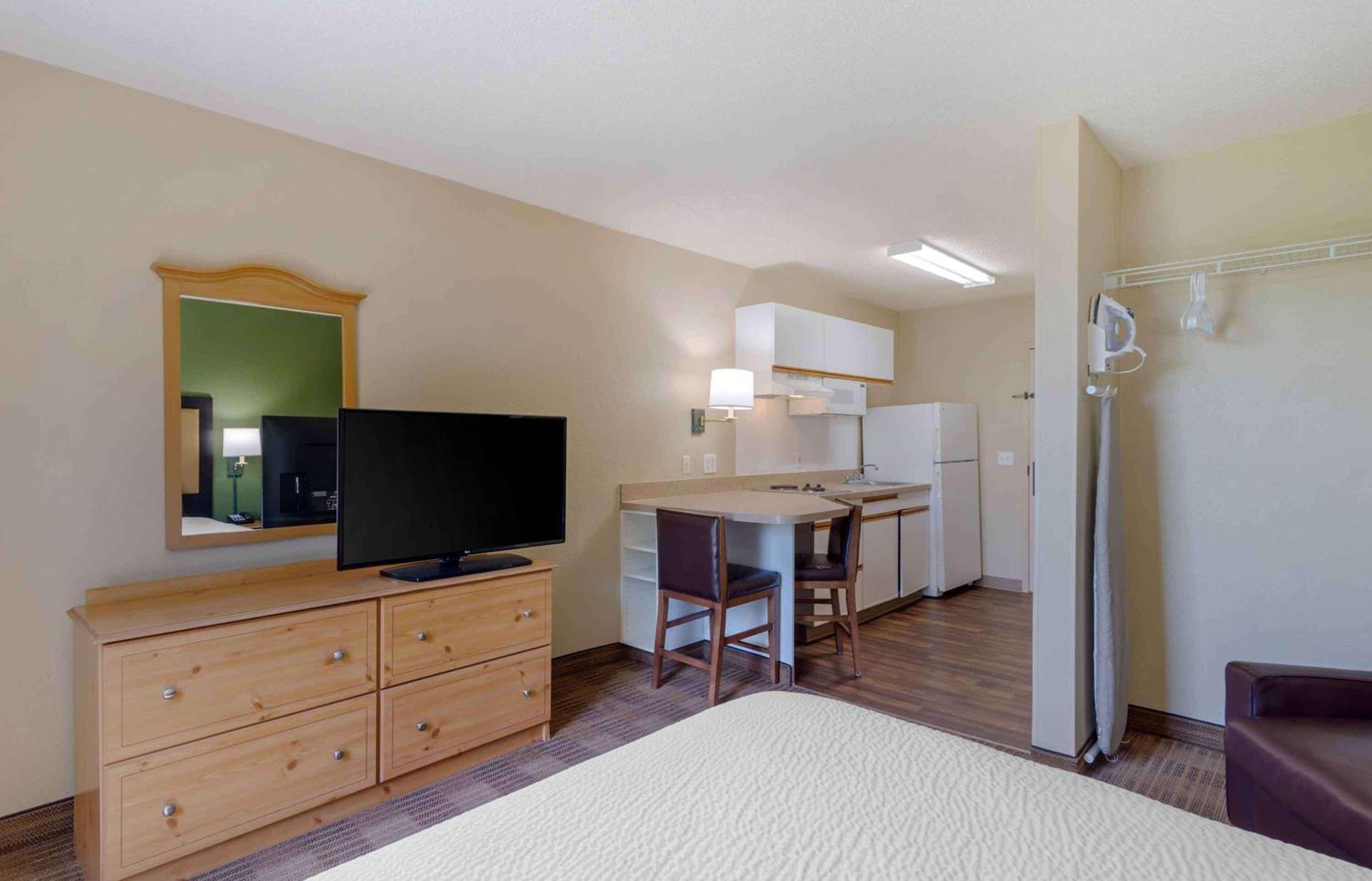 Extended Stay America Suites - Atlanta - Marietta - Powers Ferry Rd Sandy Springs Esterno foto