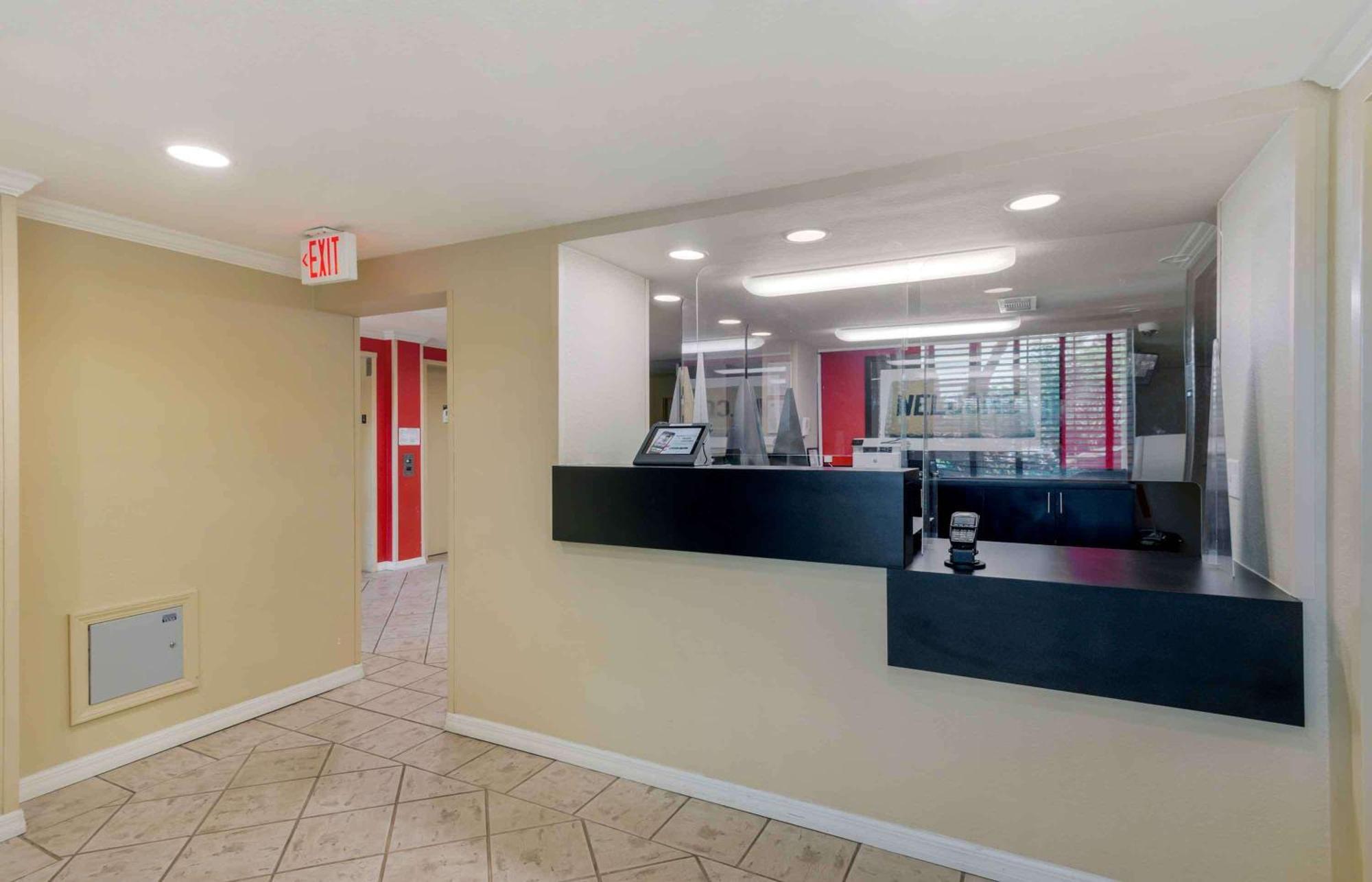 Extended Stay America Suites - Atlanta - Marietta - Powers Ferry Rd Sandy Springs Esterno foto