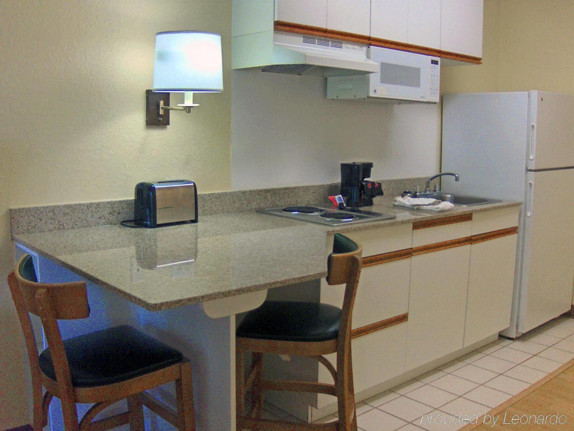Extended Stay America Suites - Atlanta - Marietta - Powers Ferry Rd Sandy Springs Esterno foto
